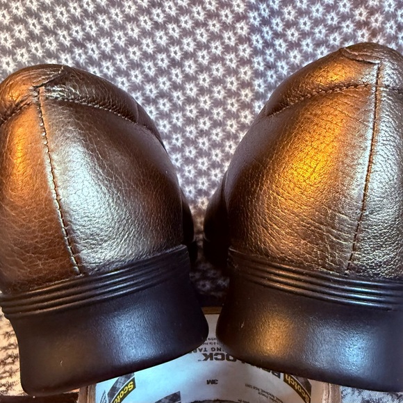 Brand new Claerk Artisan slip ons - Picture 4 of 4